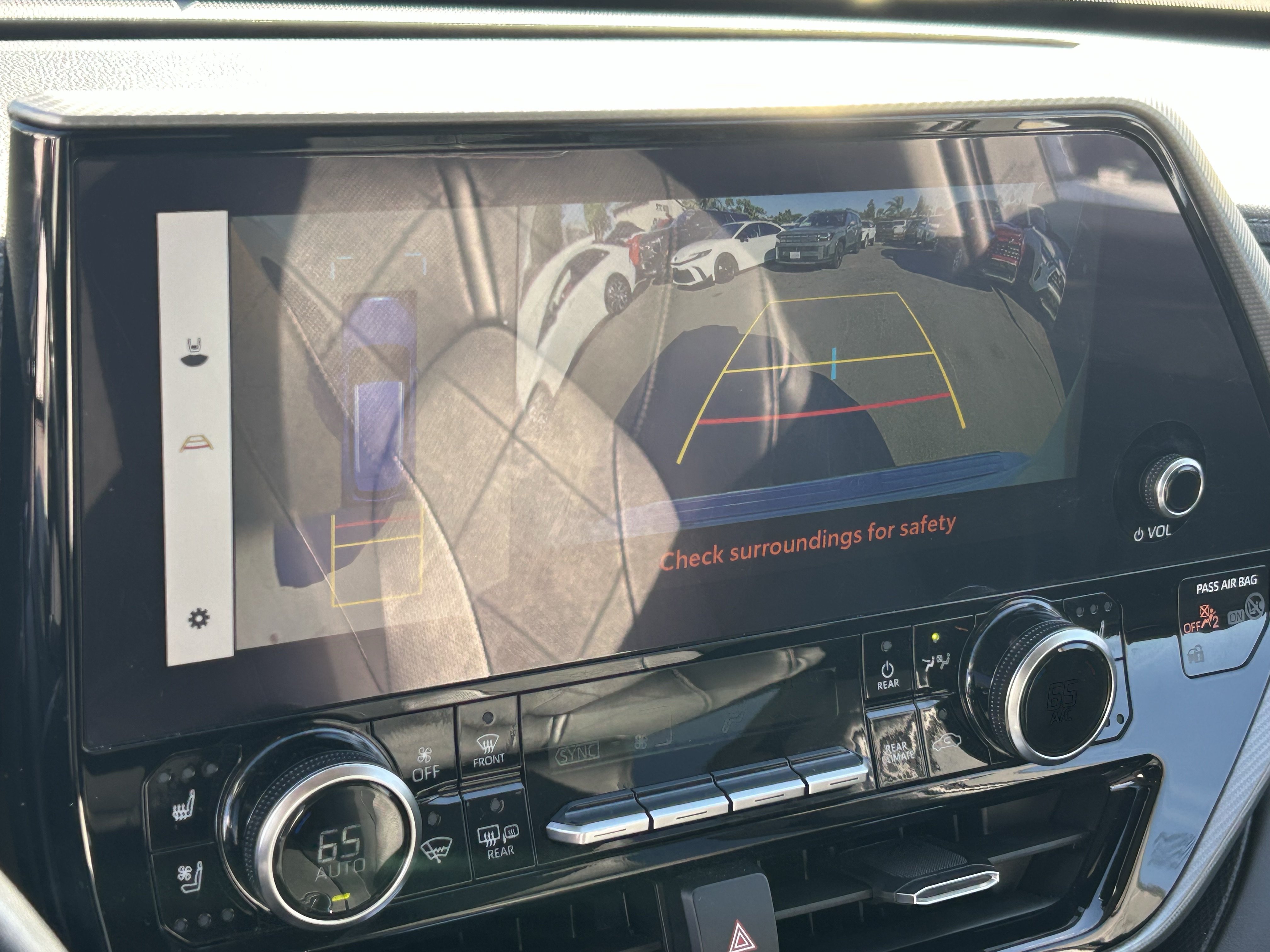 Used 2023 Toyota Highlander Platinum FWD image 7