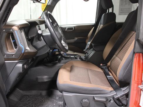 Used 2022 Ford Bronco Outer Banks image 13
