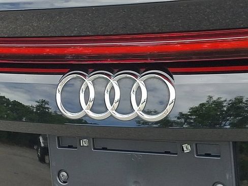 Used 2023 Audi SQ8 Prestige w/ Prestige Package AWD/4WD image 38