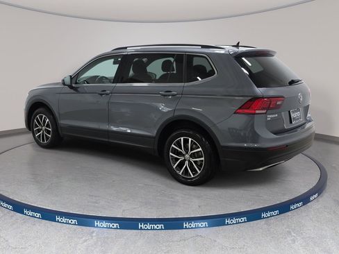 Used 2019 Volkswagen Tiguan SE w/ Panoramic Sunroof Package image 8