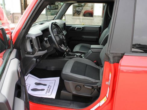 Used 2022 Ford Bronco Big Bend image 9