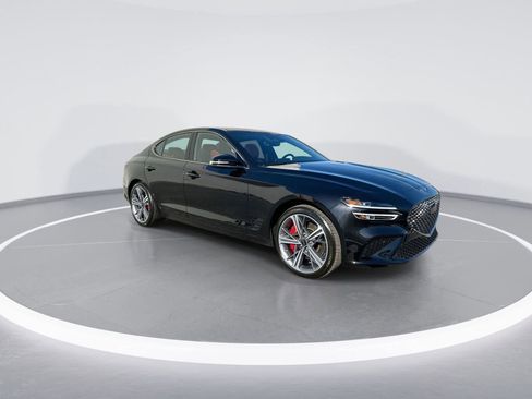 Used 2025 Genesis G70 2.5T w/ Sport Prestige Package image 2