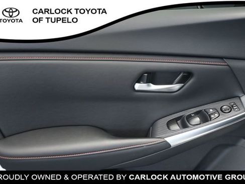 Used 2025 Nissan Sentra SR w/ SR Premium Package FWD image 27