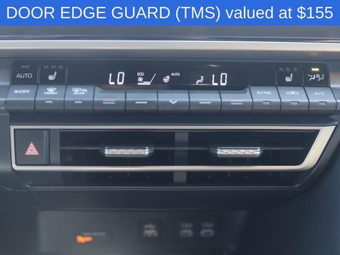 Used 2025 Toyota Camry XSE AWD/4WD image 8