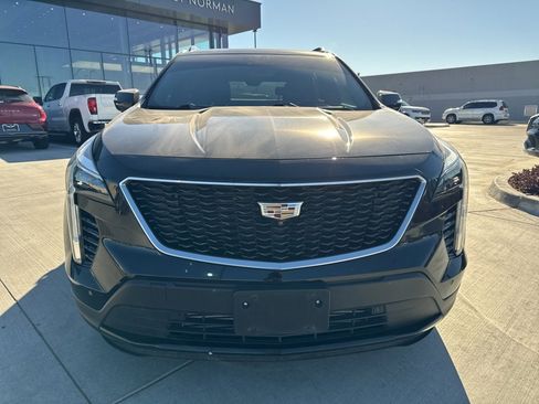 Used 2022 Cadillac XT4 Sport image 2