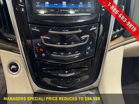 Used 2019 Cadillac Escalade ESV Premium Luxury image 4