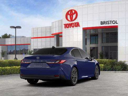 New 2026 Toyota Camry Hybrid AWD/4WD image 24