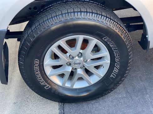 Used 2019 Nissan Frontier SV image 31