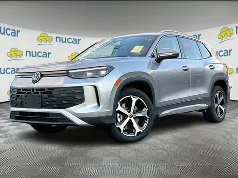 New 2026 Volkswagen Tiguan SE image 4