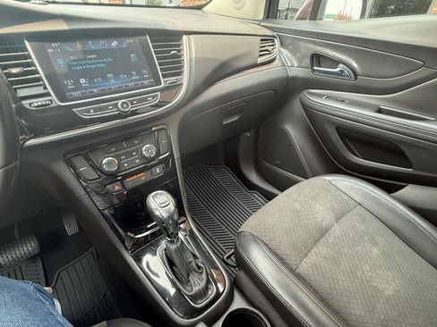 Used 2018 Buick Encore Preferred AWD/4WD image 24