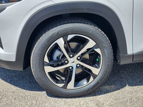 New 2026 Chevrolet Trax RS FWD image 8