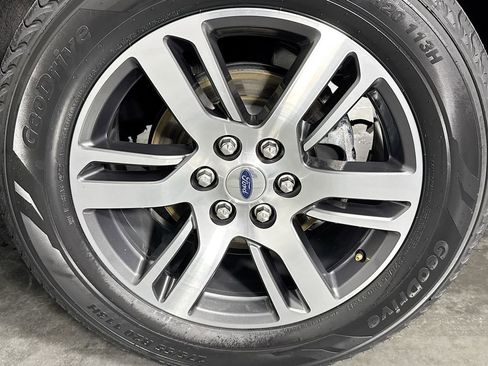 Used 2024 Ford Expedition Max Limited RWD image 14