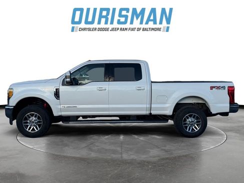 Used 2017 Ford F250 Lariat w/ Lariat Value Package image 3