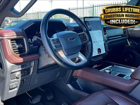 Used 2022 Ford Expedition Limited RWD image 18