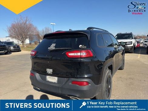 Used 2017 Jeep Cherokee High Altitude image 6