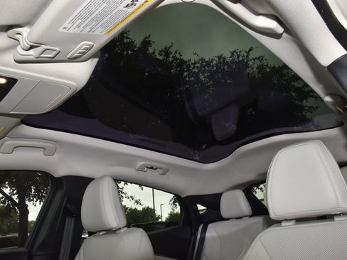 Certified 2023 Ford Mustang Mach-E Premium RWD image 31