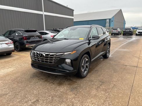 Used 2023 Hyundai Tucson Limited AWD/4WD image 1