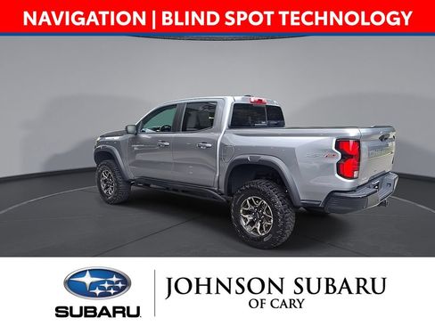 Used 2024 Chevrolet Colorado ZR2 w/ Technology Package AWD/4WD image 2
