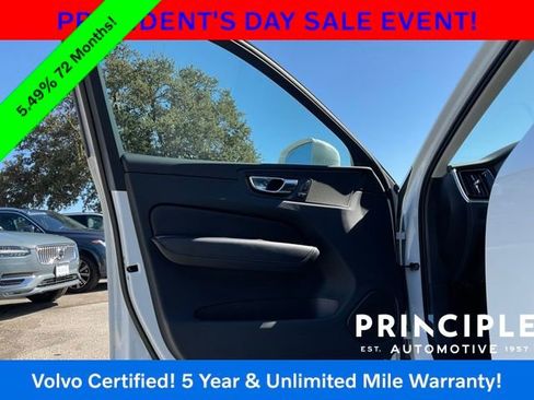 Certified 2023 Volvo XC60 B5 Plus w/ Protection Package Premier image 15