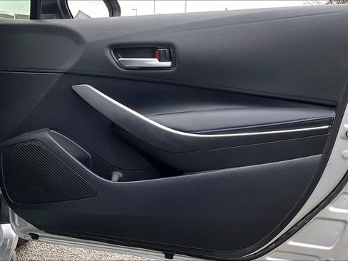 Used 2020 Toyota Corolla SE w/ Carpet Mat Package (TMS) image 22