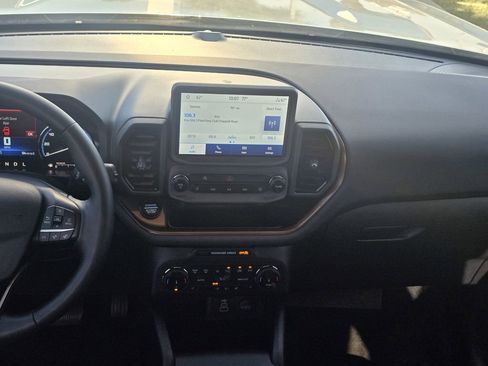 Used 2024 Ford Bronco Sport Outer Banks image 17