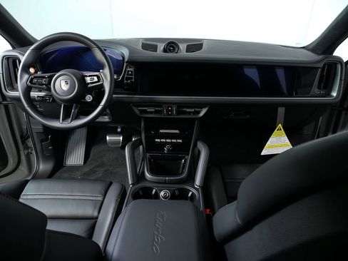 New 2026 Porsche Cayenne Turbo image 18