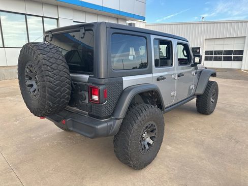 Used 2018 Jeep Wrangler Unlimited Rubicon image 30