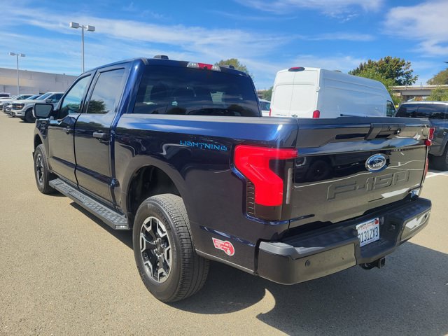 Used 2024 Ford F150 Lightning XLT AWD/4WD image 4