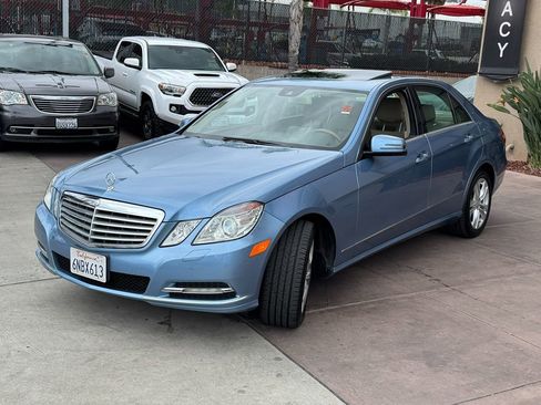 Used 2011 Mercedes-Benz E 550 Sedan image 11