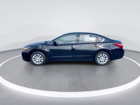 Used 2017 Nissan Altima 2.5 S w/ Power Driver Seat Package FWD image 5