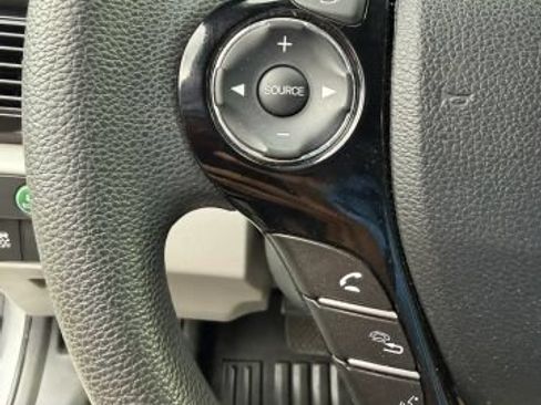 Used 2017 Honda Accord LX image 20