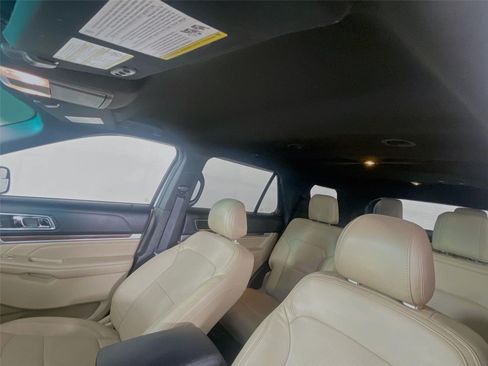 Used 2017 Ford Explorer Limited AWD/4WD image 12