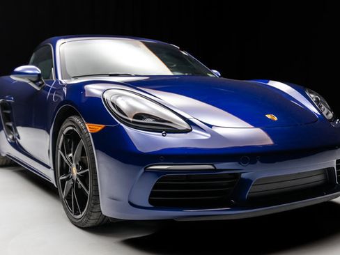 Used 2025 Porsche 718 Cayman image 28