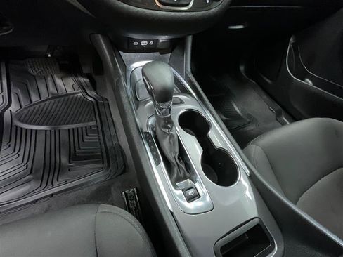 Used 2023 Chevrolet Malibu LT FWD image 15