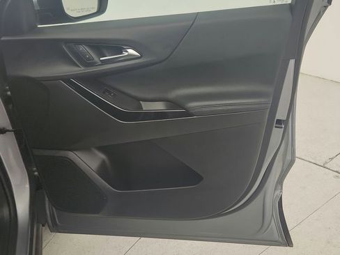 Used 2025 Chevrolet Equinox LT image 31