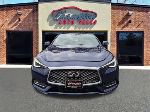 Used 2017 INFINITI Q60 Red Sport 400 image 7