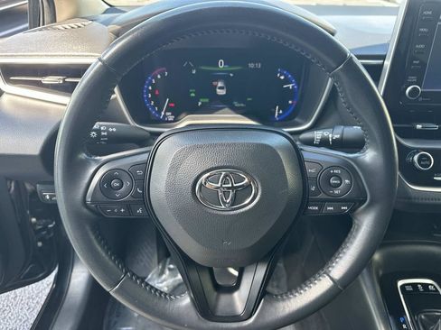Used 2022 Toyota Corolla LE w/ Premium Interior Package FWD image 14