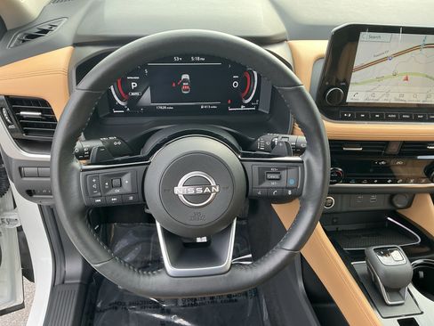 Used 2023 Nissan Rogue Platinum w/ Platinum Premium Package AWD/4WD image 14