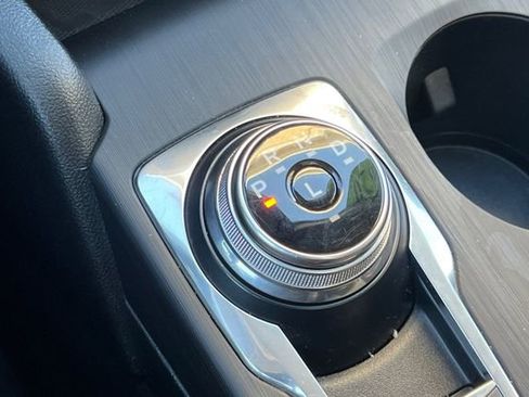Used 2020 Ford Escape SE Sport FWD image 25