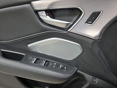 Used 2025 Acura RDX SH-AWD w/ Technology Package image 28