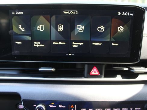 New 2026 Kia Carnival EX FWD image 47