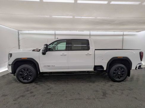 Used 2024 GMC Sierra 3500 AT4 w/ Technology Package image 3