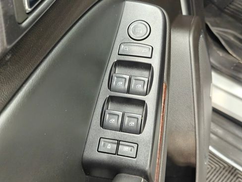 Used 2016 GMC Yukon XL SLE w/ Convenience Package image 47