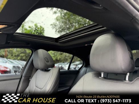 Used 2021 BMW 330i xDrive Sedan w/ Convenience Package AWD/4WD image 17