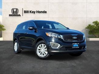 Used 2017 Kia Sorento FWD video 1