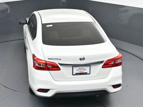 Used 2017 Nissan Sentra S FWD image 30