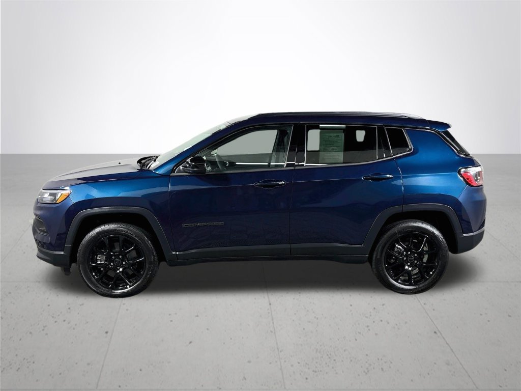 Certified 2026 Jeep Compass Latitude AWD/4WD image 10