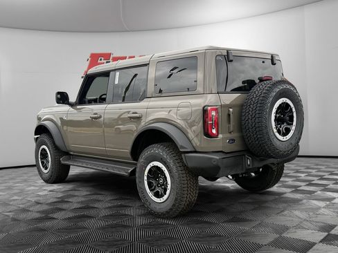 New 2025 Ford Bronco Outer Banks w/ Sasquatch Package AWD/4WD image 5