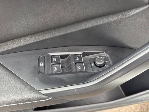 Used 2025 Volkswagen Jetta S FWD image 11