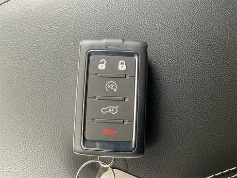 New 2025 Jeep Grand Cherokee L Laredo w/ Luxury Tech Group I image 39